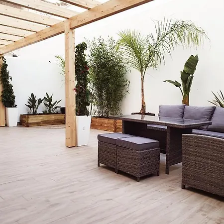 The Terrace House - Gremio Apartment *