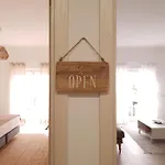 The Terrace House - Gremio Διαμέρισμα *